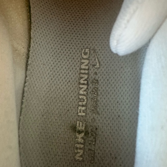 Nike Pegasus 41 Women’s 7.5 White/Cream W Metallic Gold Swoosh Running Shoes - Picture 11 of 11